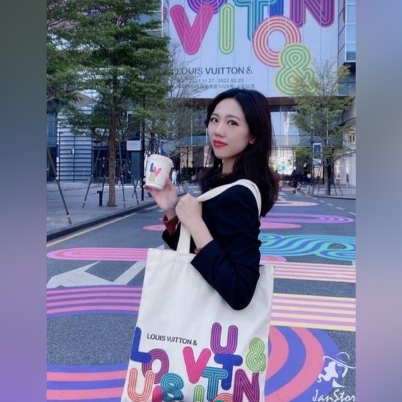 Last One 🛍️ Louis Vuitton Shenzhen Exhibition Tote Bag- Limited Edition - Picture 7 of 10